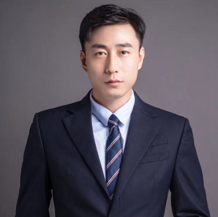 刘杜莉 艺术总监 & 首席设计师